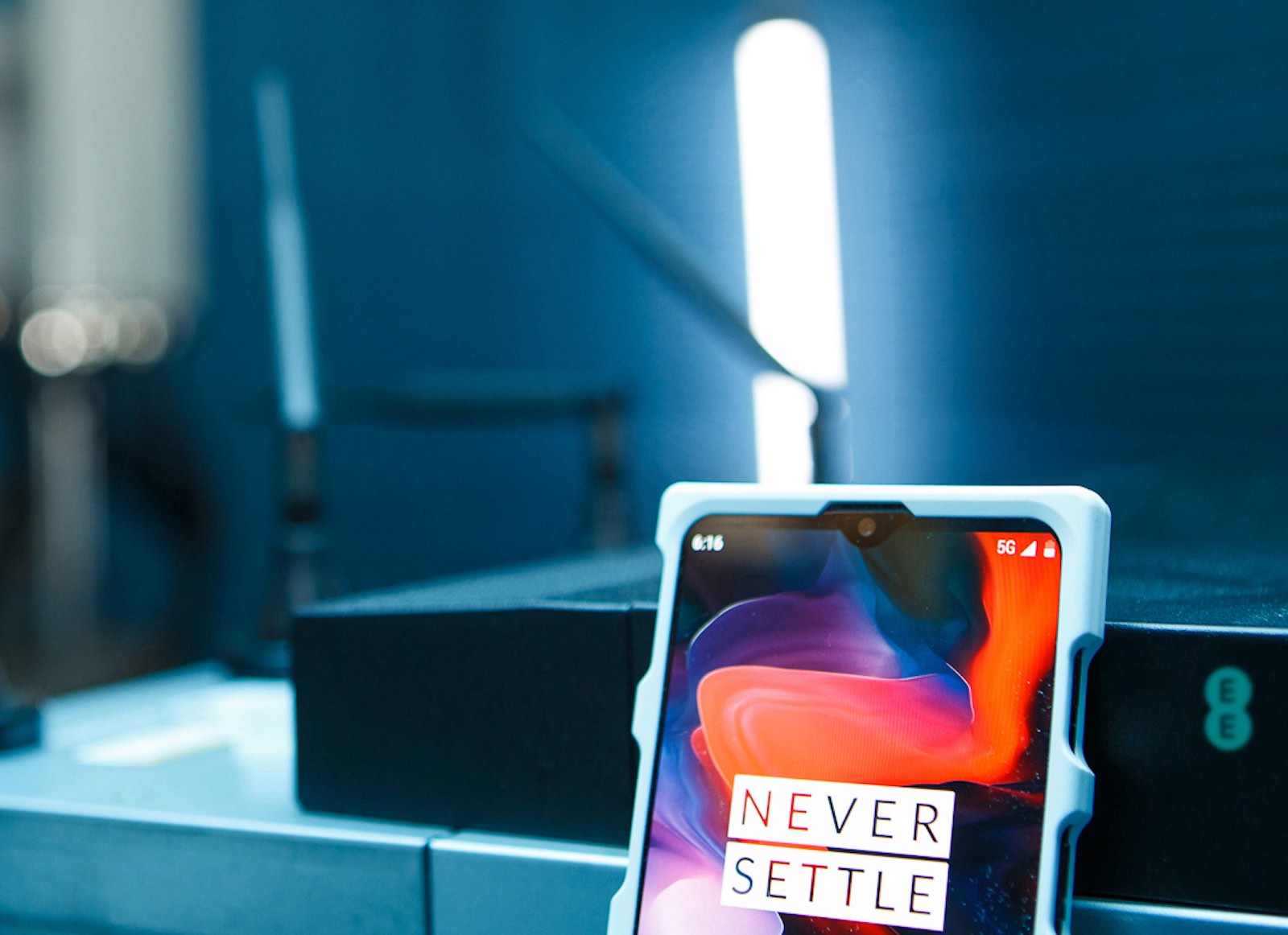 Neue OnePlus 5G-Smartphone Prototypen werden bei OnePlus gezeigt
